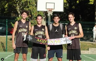 Campeones del VI Torneo Nacional de Colegios Mayores.