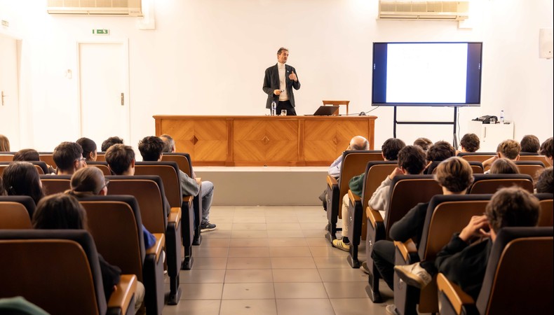 Conferencia 5 Noviembre. 3 Conferencia 5 Noviembre. 3