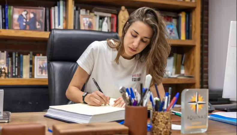 El Colegio Mayor Aquinas acogió el pasado jueves 9 de abril una nueva ponencia dentro del ciclo conferencias dedicada, esta vez, a la memoria de las v